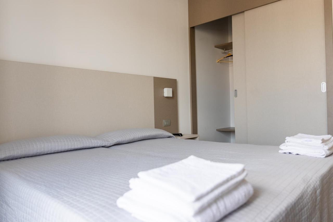 Hotel Capitano トルトレート エクステリア 写真